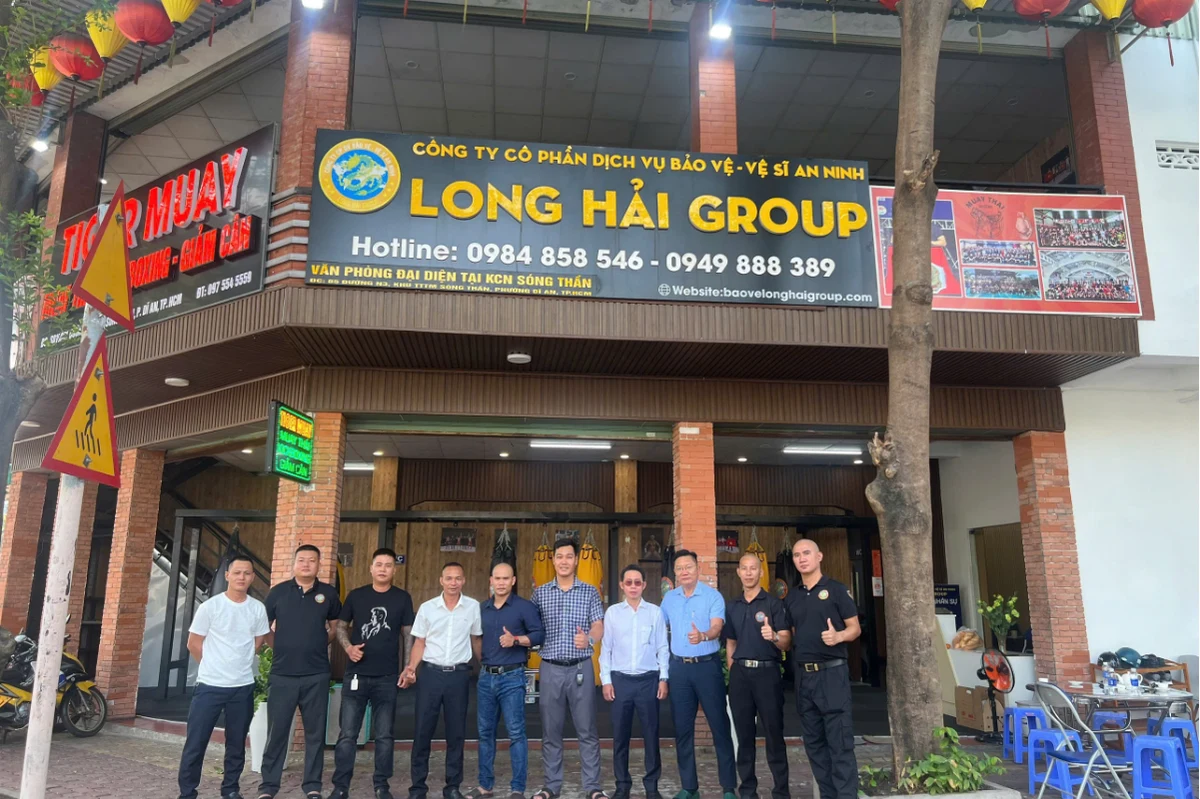 Trụ sở Long Hải Group v&agrave; ph&ograve;ng tập Tiger Muay Club
